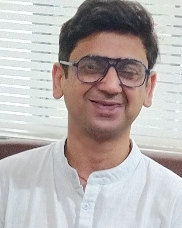 Mr. Aditya Bhushan, Yoga Teacher, Yog Niketan